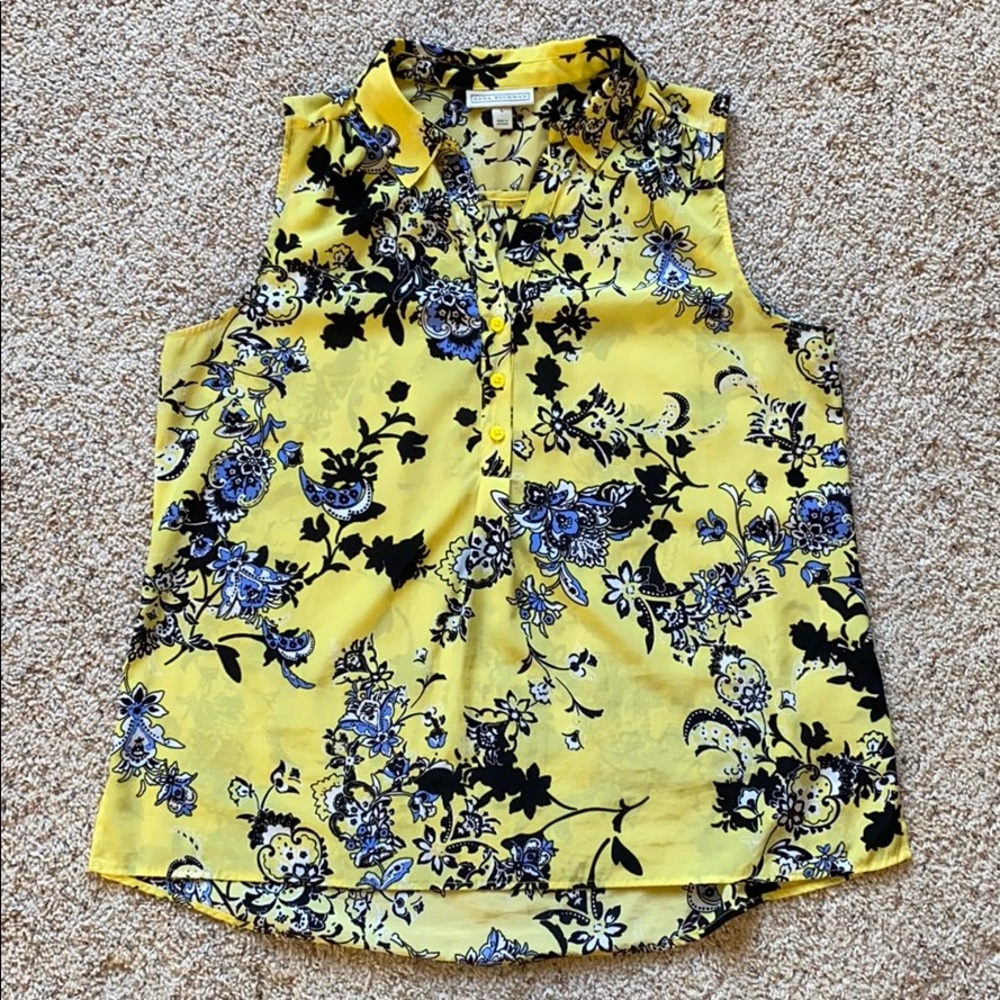 NWOT Women’s Dana Buchman Sleeveless Blouse Large